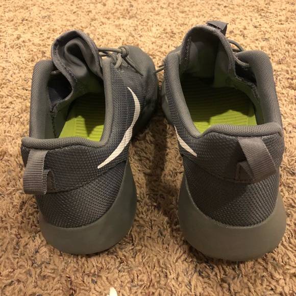 Nike sneakers. - Picture 3 of 5